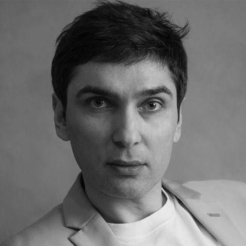 Владислав Казначєєв